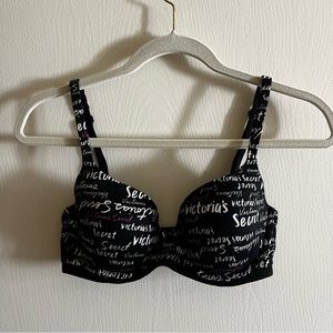 Victoria's Secret Body By
Victoria Demi
Bra, 32DD, NWOT